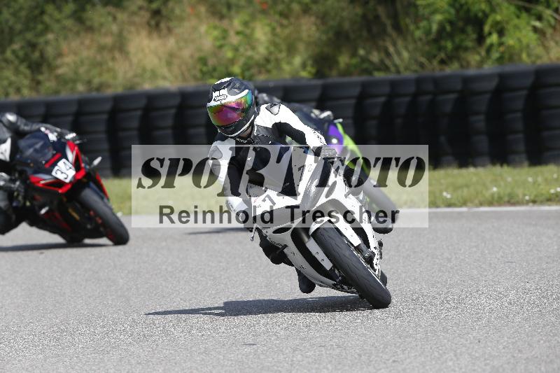 /22 06.06.2025 DISCOVER the BIKE ADR/Race 3 rot/77